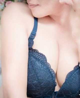 番禺大胸熟女沈姗姗_热