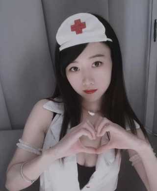 白云玲珑剔透妹妹-米乐（热）