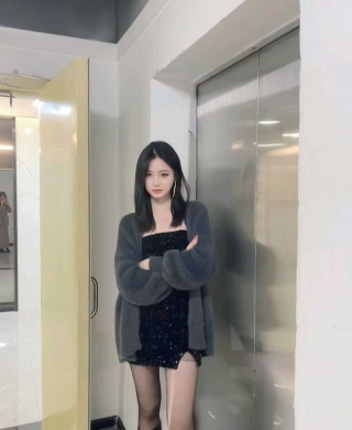 罗湖新人温柔美女服务-馨儿（热）