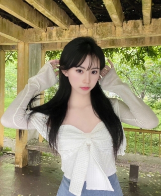 天河_清纯天然巨乳小乔